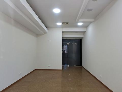 коммерческая по адресу Пирогова, 23 Б