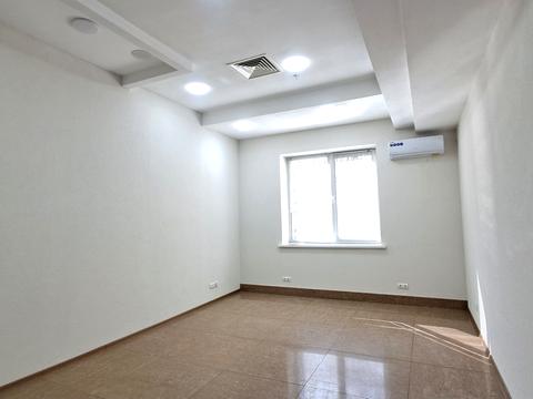 коммерческая по адресу Пирогова, 23 Б