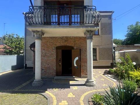 дом по адресу Алишера Навои ул., 14