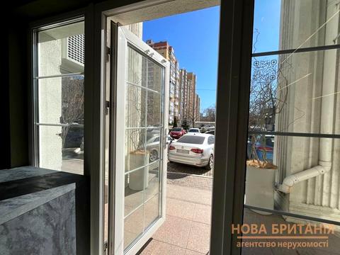 комерційна за адресою Михайла Максимовича вул. (Онуфрія Трутенка), 24-А