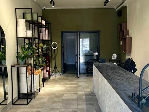 комерційна за адресою Михайла Максимовича вул. (Онуфрія Трутенка), 24-А