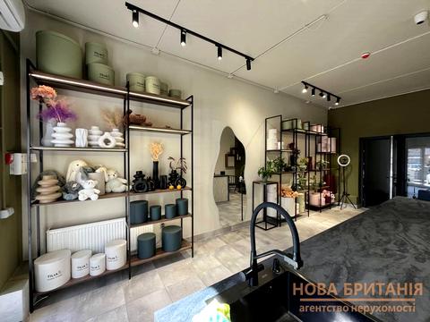 комерційна за адресою Михайла Максимовича вул. (Онуфрія Трутенка), 24-А