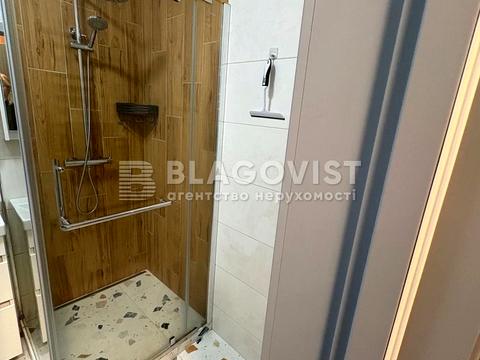 квартира за адресою Генерала Грекова вул., 4