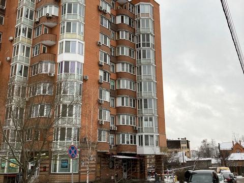 комерційна за адресою Осіння, 33