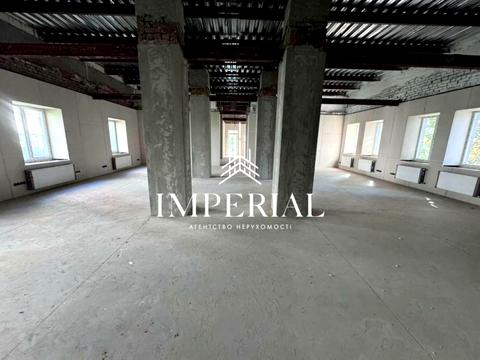 комерційна за адресою Полкова вул., 76