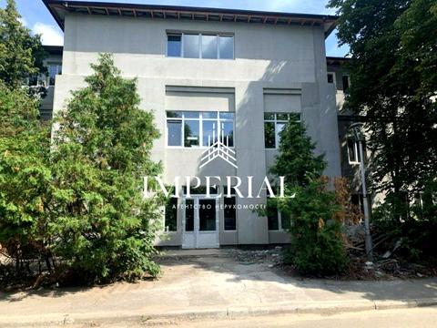 коммерческая по адресу Полковая ул., 76