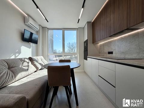 квартира за адресою Хіміків вул., 28, к.7-14