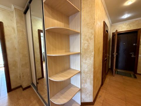 квартира за адресою Дніпровська набережна вул., 26-А