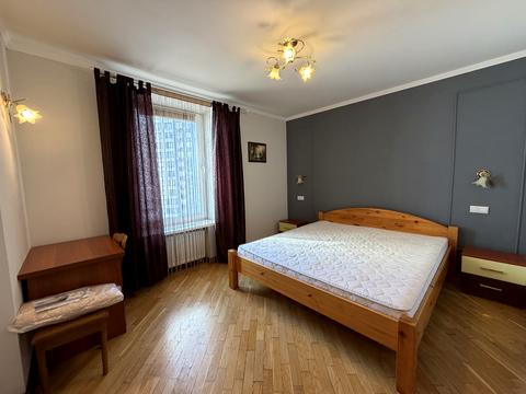 квартира за адресою Дніпровська набережна вул., 26-А