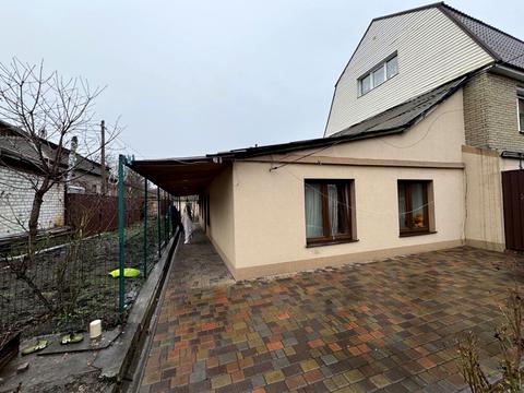 дом по адресу Алли Горської ул. (Нарымская)