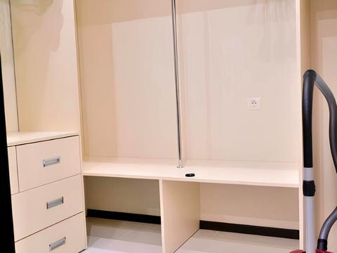 квартира по адресу Вячеслава Черновола ул., 27