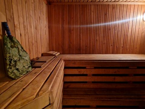 будинок за адресою молодіжна