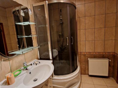 будинок за адресою молодіжна