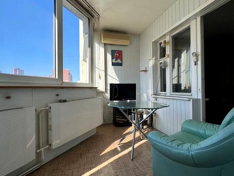 квартира за адресою Ревуцького вул., 18-А