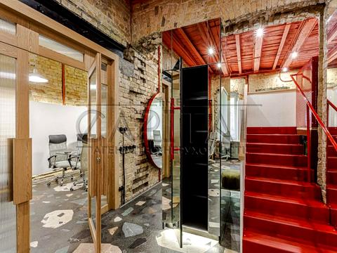 комерційна за адресою Київ, Богдана Хмельницького вул., 1