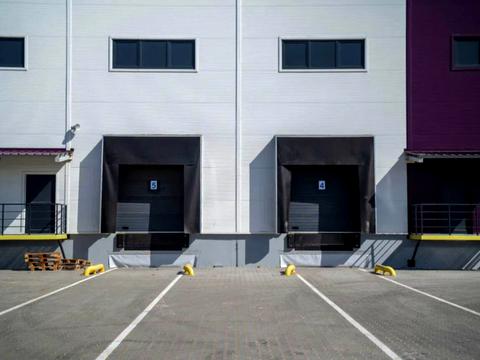 комерційна за адресою Білогородська вул., 10