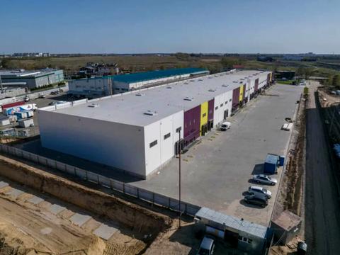 комерційна за адресою Білогородська вул., 10