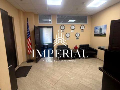 коммерческая по адресу Михаила Грушевского ул., 9Б