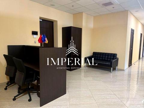 коммерческая по адресу Михаила Грушевского ул., 9Б