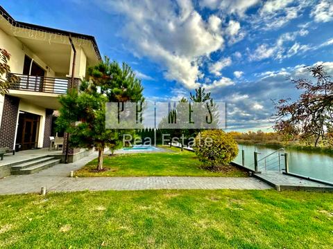 будинок за адресою Кар'єрна вул.