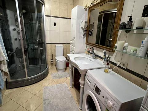 квартира за адресою Наукова вул., 96а