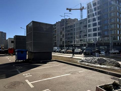 паркомісце за адресою Трускавецька вул., 6-В