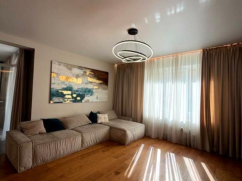 дом по адресу Августина Волошина ул.