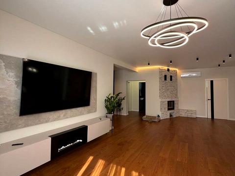 дом по адресу Августина Волошина ул.