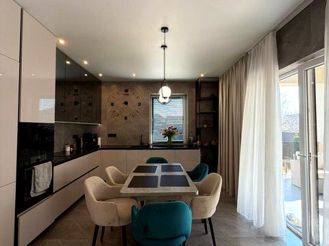 дом по адресу Августина Волошина ул.