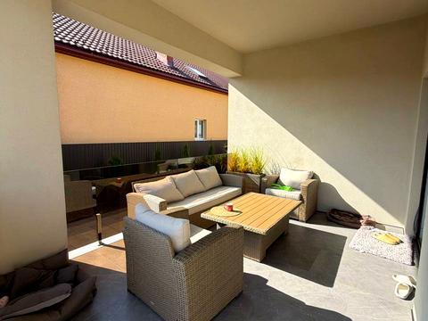 дом по адресу Августина Волошина ул.