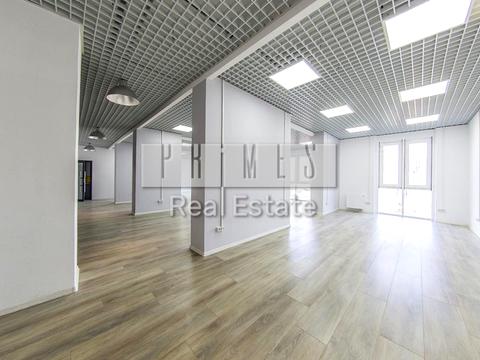 комерційна за адресою Євгена Коновальця вул. (Щорса), 34-А