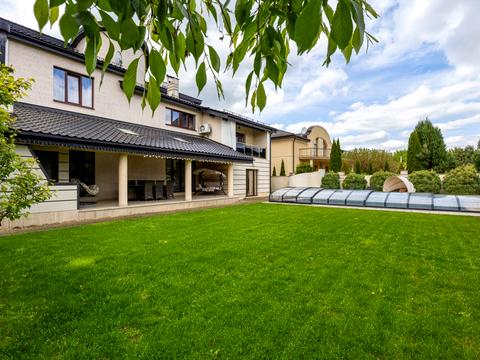 будинок за адресою Богдана Хмельницького вул.