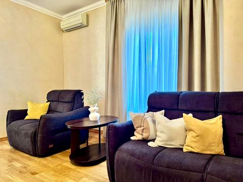 дом по адресу Декабристов просп. (Декабристів), 81