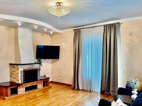 дом по адресу Декабристов просп. (Декабристів), 81