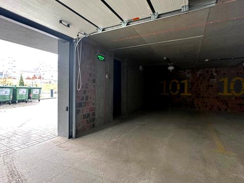 паркоместо по адресу Малоголосковская ул., 42