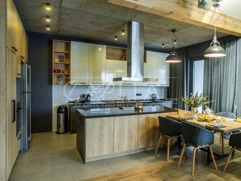 дом по адресу Цветочные Луга ул.