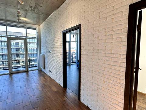 комерційна за адресою В'ячеслава Чорновола просп. (), 16г