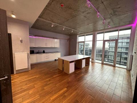 комерційна за адресою В'ячеслава Чорновола просп. (), 16г