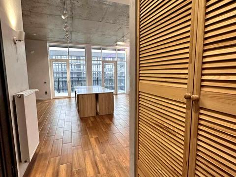 комерційна за адресою В'ячеслава Чорновола просп. (), 16г