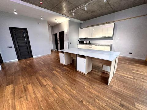 комерційна за адресою В'ячеслава Чорновола просп. (), 16г