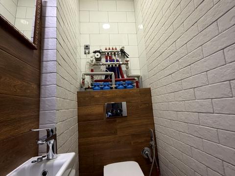 комерційна за адресою В'ячеслава Чорновола просп. (), 16г