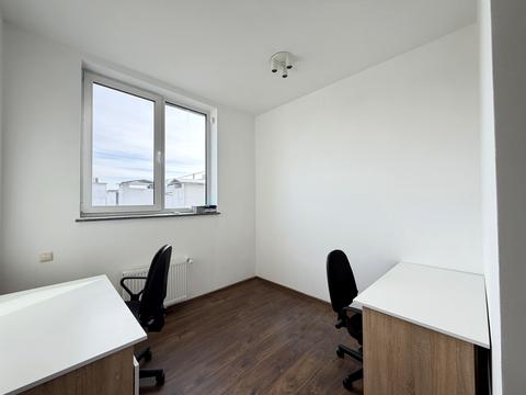 комерційна за адресою В'ячеслава Чорновола просп. (), 16г