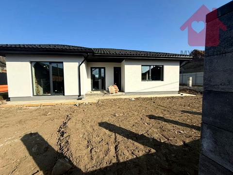 будинок за адресою Центральна