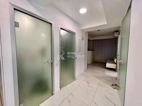 комерційна за адресою Юрія Іллєнка вул. (Мельникова), 51-Б