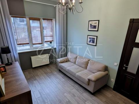 дом по адресу с. Петропавловская Борщаговка, Винницкая ул.