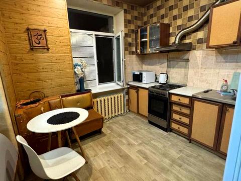 квартира за адресою Дмитра Яворницького просп. (Карла Маркса), 46