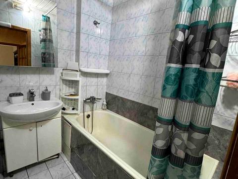 квартира за адресою Дмитра Яворницького просп. (Карла Маркса), 46