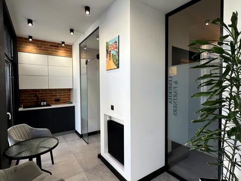 комерційна за адресою Федьковича, 30