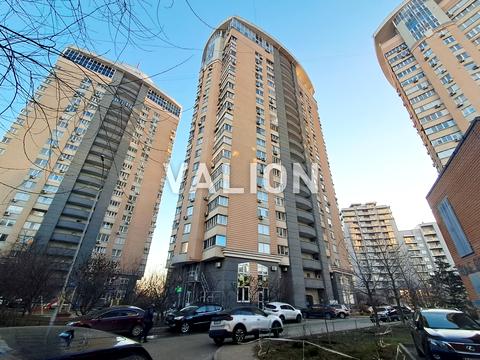 квартира за адресою Раїси Окіпної вул., 10-А