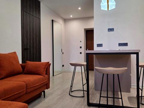 квартира за адресою Академіка Лебедєва вул., 1/8